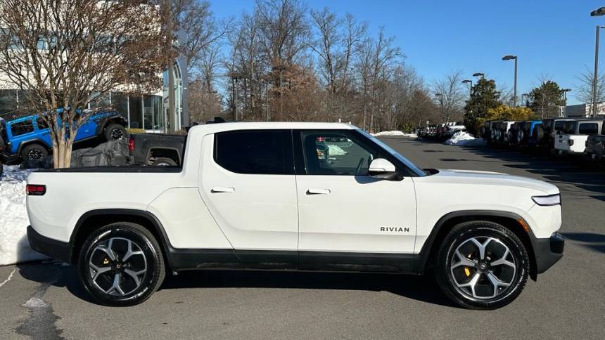 2022 Rivian R1T 7FCTGAAA6NN007433