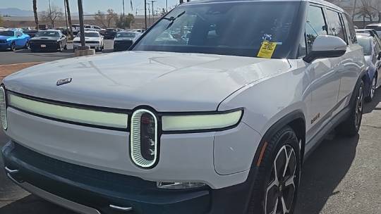 2023 Rivian R1S 7PDSGABA8PN012158