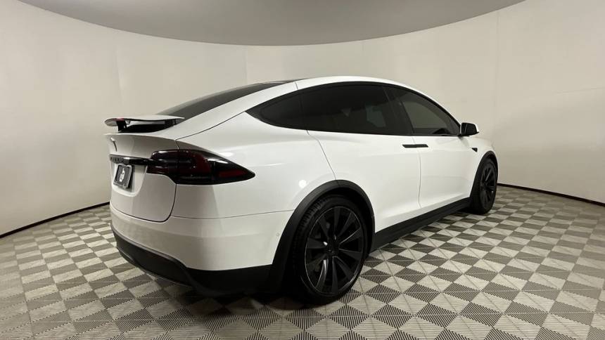 2022 Tesla Model X 7SAXCBE54NF355786