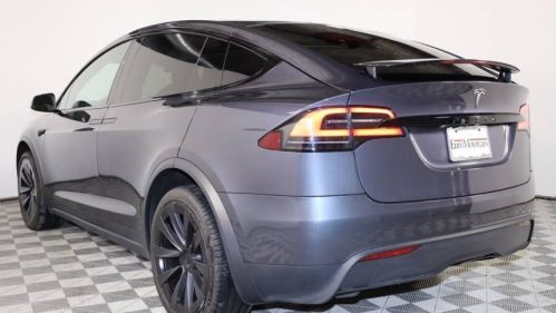 2022 Tesla Model X 7SAXCBE54NF333335