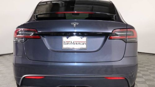 2022 Tesla Model X 7SAXCBE54NF333335