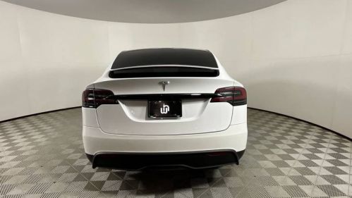 2022 Tesla Model X 7SAXCBE54NF355786