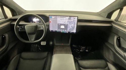 2022 Tesla Model X 7SAXCBE54NF355786