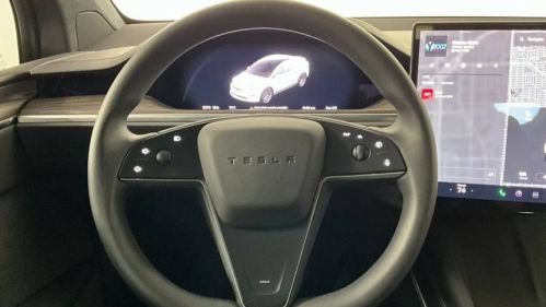 2022 Tesla Model X 7SAXCBE54NF355786