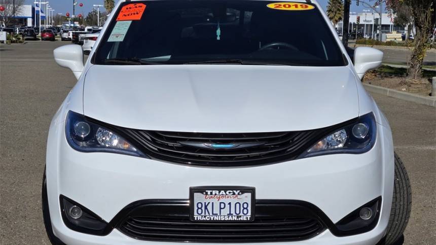 2019 Chrysler Pacifica 2C4RC1L77KR551189