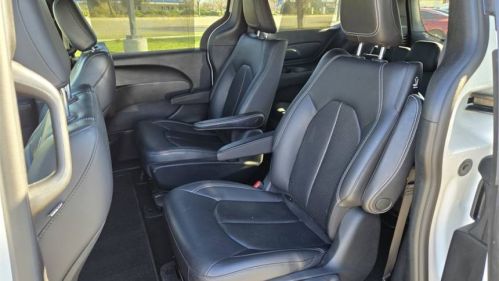 2019 Chrysler Pacifica 2C4RC1L77KR551189