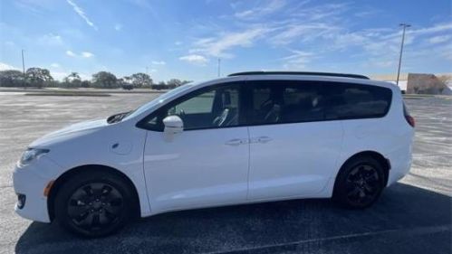 2019 Chrysler Pacifica 2C4RC1N78KR630111