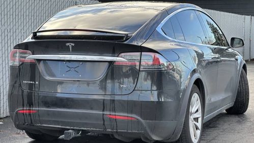 2017 Tesla Model X 5YJXCAE25HF076204