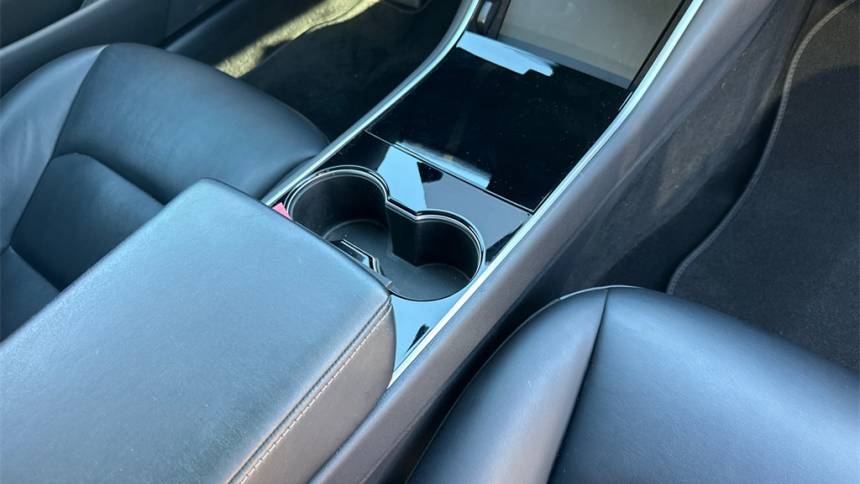 2018 Tesla Model 3 5YJ3E1EBXJF183859