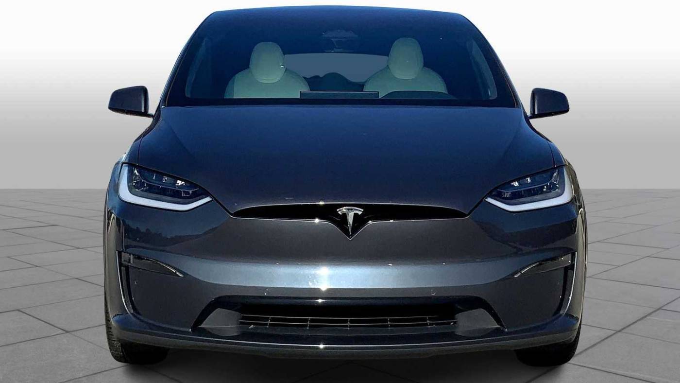 2022 Tesla Model X 7SAXCAE55NF356438