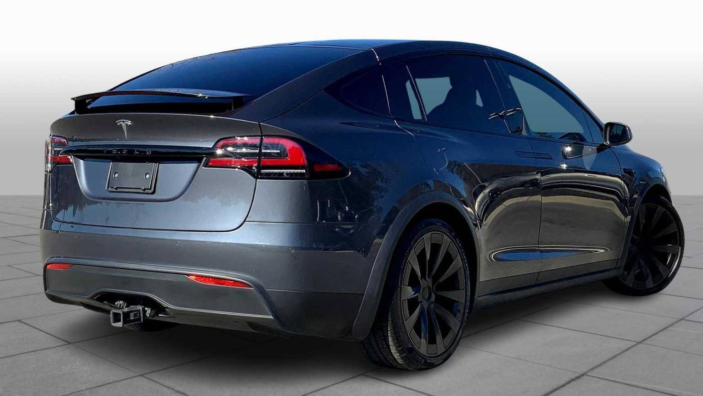 2022 Tesla Model X 7SAXCAE55NF356438