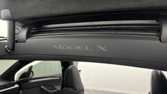 2022 Tesla Model X 7SAXCBE65NF345101