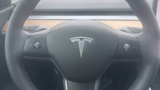 2021 Tesla Model Y 5YJYGDEE6MF102307