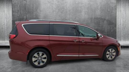 2019 Chrysler Pacifica 2C4RC1N76KR529102