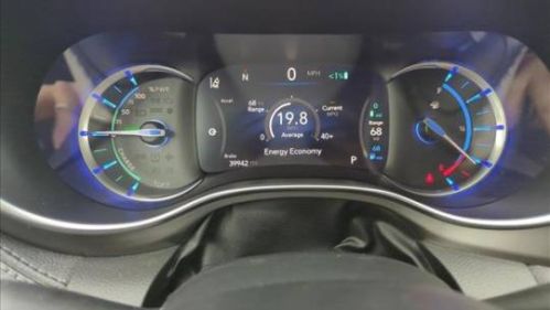 2019 Chrysler Pacifica 2C4RC1N76KR529102