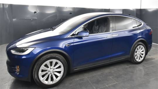 2017 Tesla Model X 5YJXCBE22HF043957