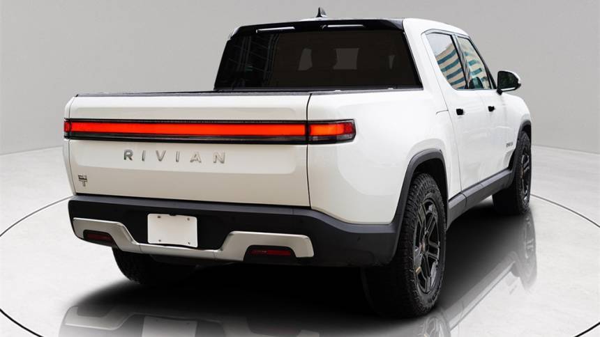 2024 Rivian R1T 7FCTGCAA0RN030935