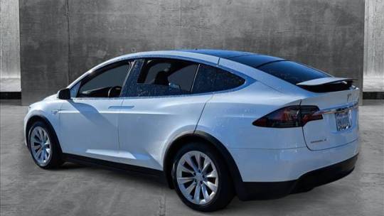 2016 Tesla Model X 5YJXCBE47GF017516