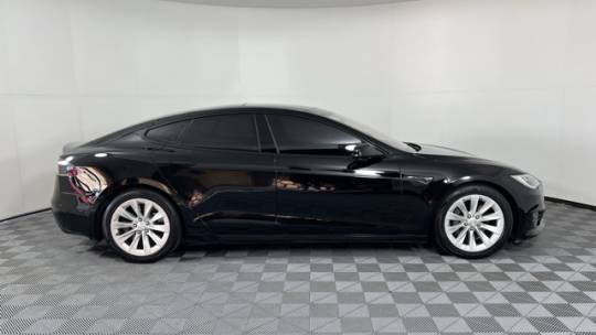 2016 Tesla Model S 5YJSA1E24GF148847