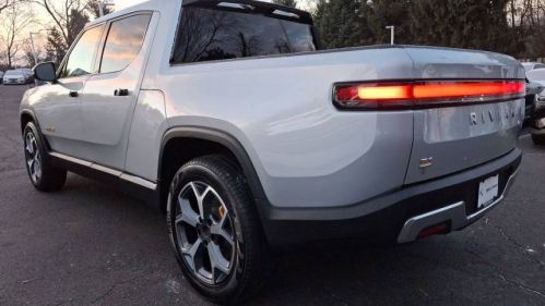 2022 Rivian R1T 7FCTGAAA5NN009576