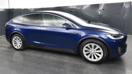 2017 Tesla Model X 5YJXCBE22HF043957