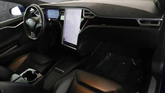 2016 Tesla Model S 5YJSA1E27GF129905