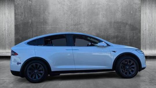 2018 Tesla Model X 5YJXCAE2XJF139609