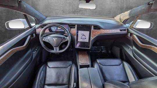 2018 Tesla Model X 5YJXCAE2XJF139609