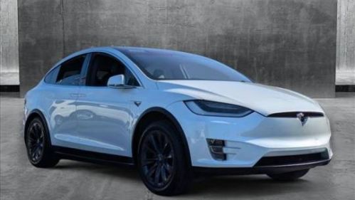 2018 Tesla Model X 5YJXCAE2XJF139609