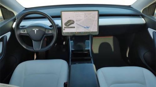 2021 Tesla Model Y 5YJYGDEE3MF075874