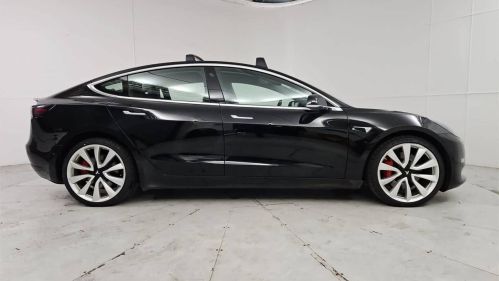 2018 Tesla Model 3 5YJ3E1EB7JF082469