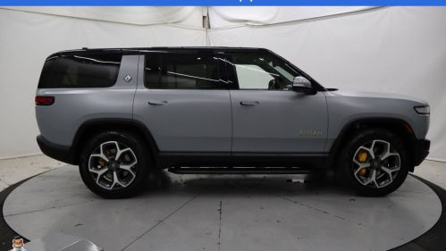 2023 Rivian R1S 7PDSGABA3PN009099