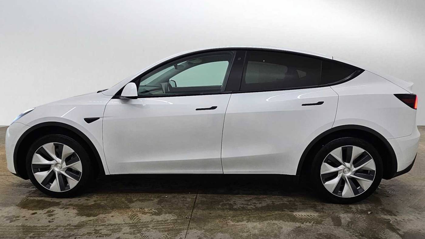 2020 Tesla Model Y 5YJYGDEE4LF013303