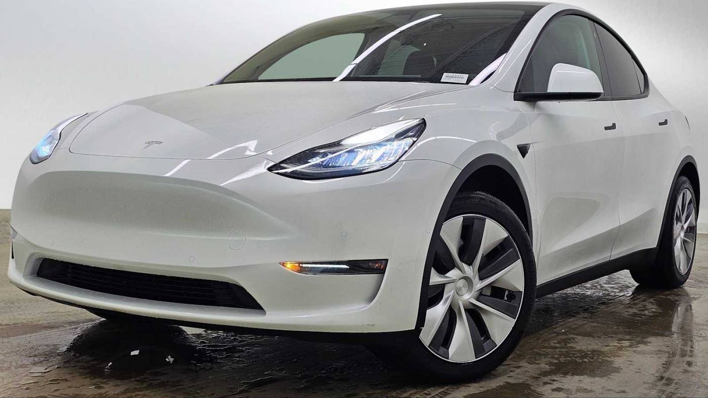 2020 Tesla Model Y 5YJYGDEE4LF013303