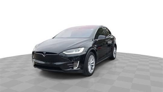 2018 Tesla Model X 5YJXCDE22JF136446