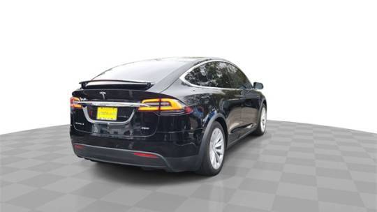 2018 Tesla Model X 5YJXCDE22JF136446