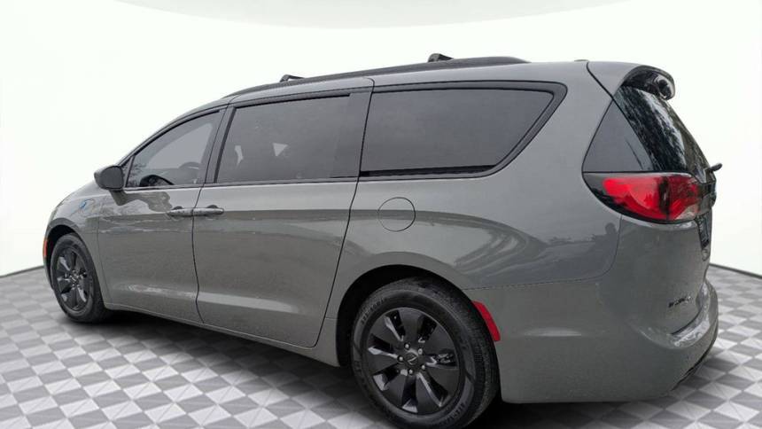 2020 Chrysler Pacifica 2C4RC1L72LR270581