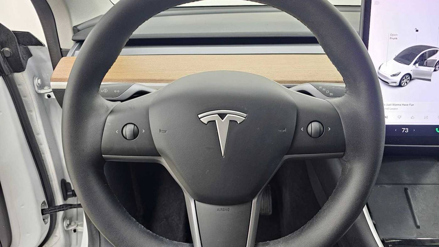 2020 Tesla Model Y 5YJYGDEE4LF013303