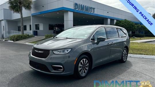 2022 Chrysler Pacifica 2C4RC1L75NR143732