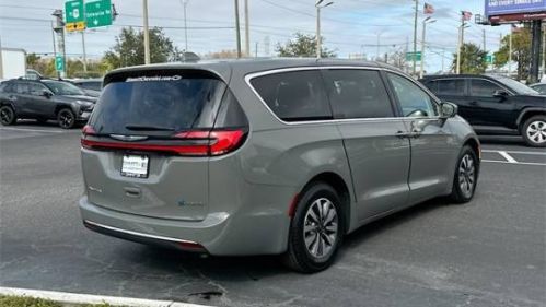 2022 Chrysler Pacifica 2C4RC1L75NR143732