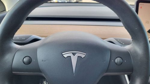 2020 Tesla Model Y 5YJYGDEE3LF053503