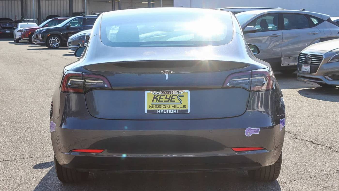 2019 Tesla Model 3 5YJ3E1EA5KF400193