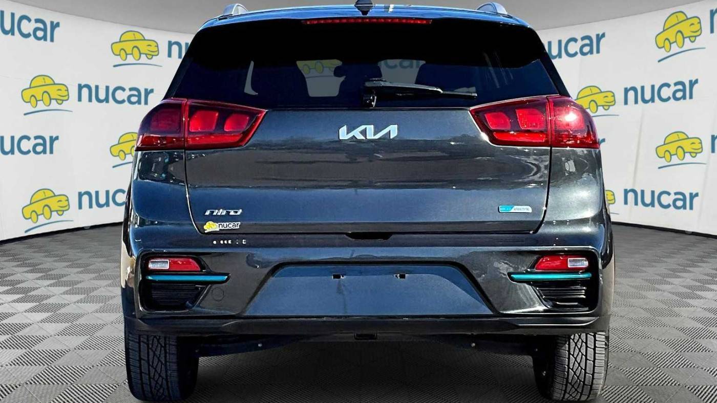 2022 Kia NIRO EV KNDCC3LG1N5137408