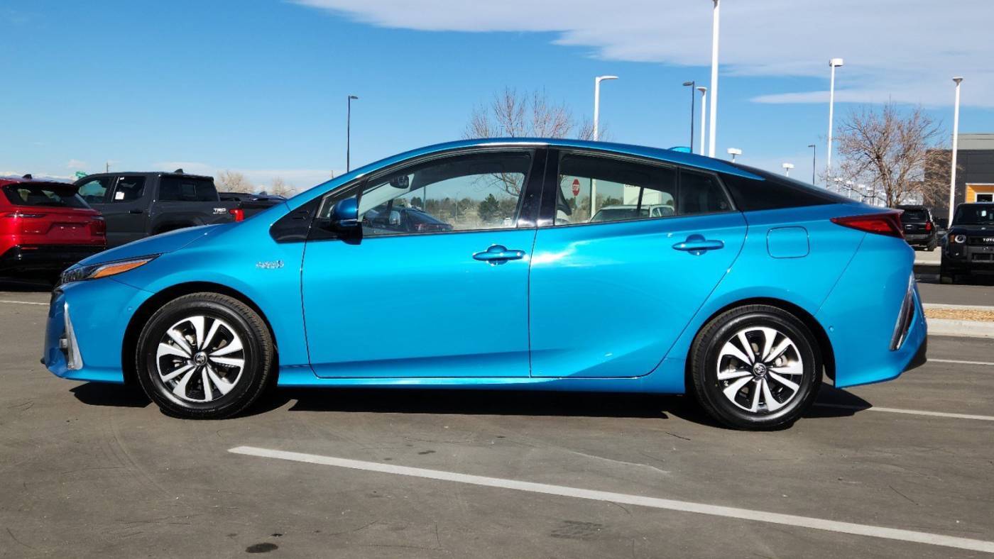 2017 Toyota Prius Prime JTDKARFP7H3033604