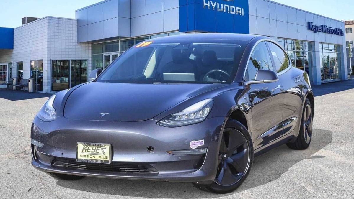 2019 Tesla Model 3 5YJ3E1EA5KF400193