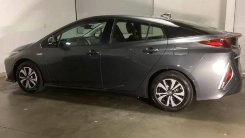 2018 Toyota Prius Prime JTDKARFP7J3073574