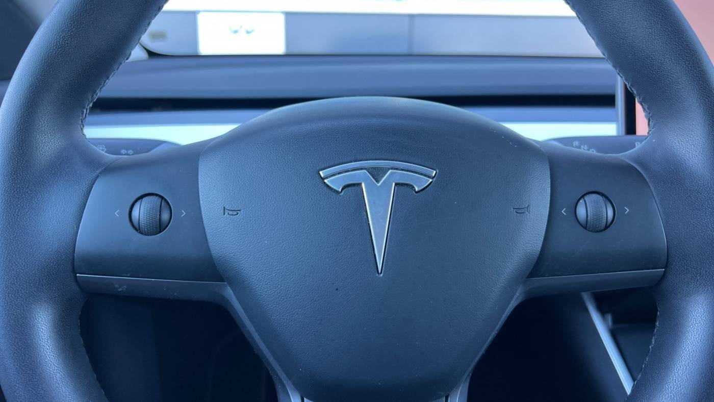 2020 Tesla Model Y 5YJYGDEE5LF020504