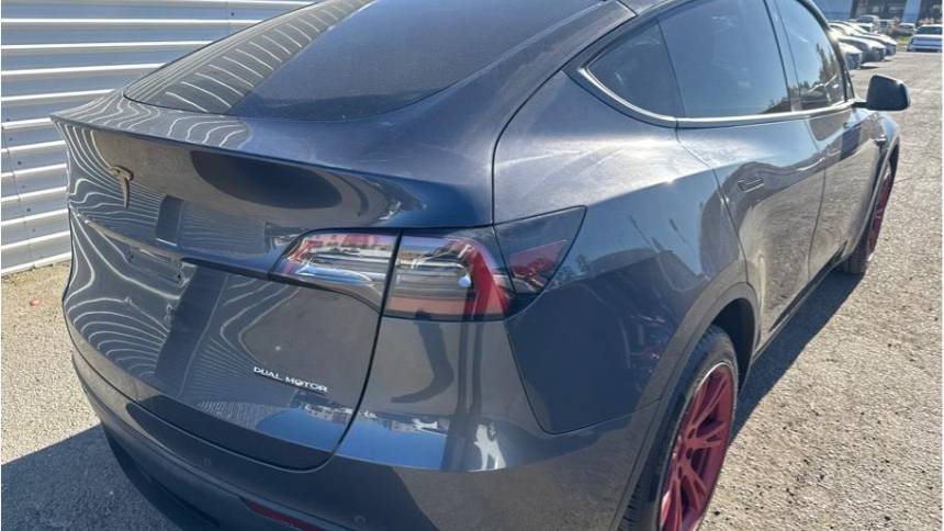 2021 Tesla Model Y 5YJYGDEE6MF219210