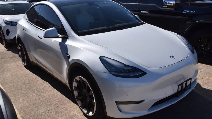 2021 Tesla Model Y 5YJYGAEE5MF158284