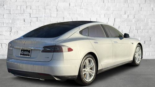 2016 Tesla Model S 5YJSA1E27GF123196